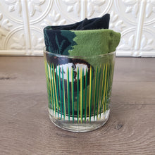 Load image into Gallery viewer, Socks on the Rocks Giftset D