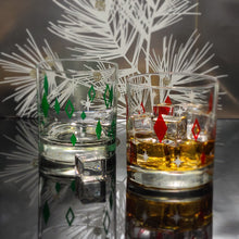Load image into Gallery viewer, Retro Holiday Rocks Glass Set